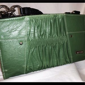 MICHE Erica Classic Shell